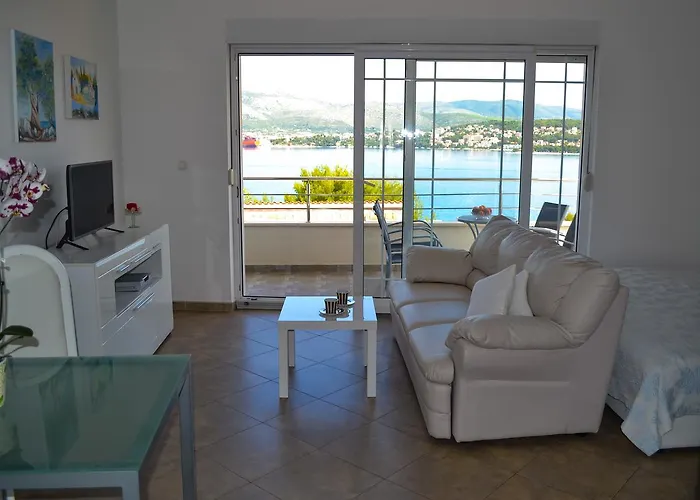 Oklopcic * Трогір